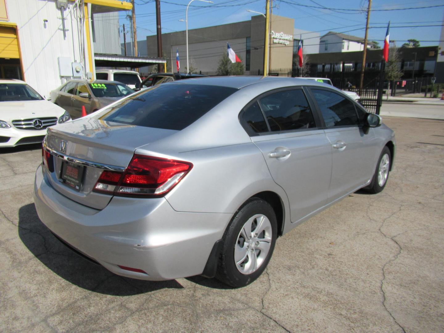 2014 Silver /Gray Honda Civic LX Sedan CVT (19XFB2F53EE) with an 1.8L L4 SOHC 16V engine, Automatic transmission, located at 1511 North Shepherd Dr., Houston, TX, 77008, (281) 657-1221, 29.798361, -95.412560 - 2014 HONDA CIVIC LXVIN: 19XFB2F53EE014802SEDAN 4 DR1.8L I4 F SOHC 16VGASOLINEFRONT WHEEL DRIVE - Photo#16