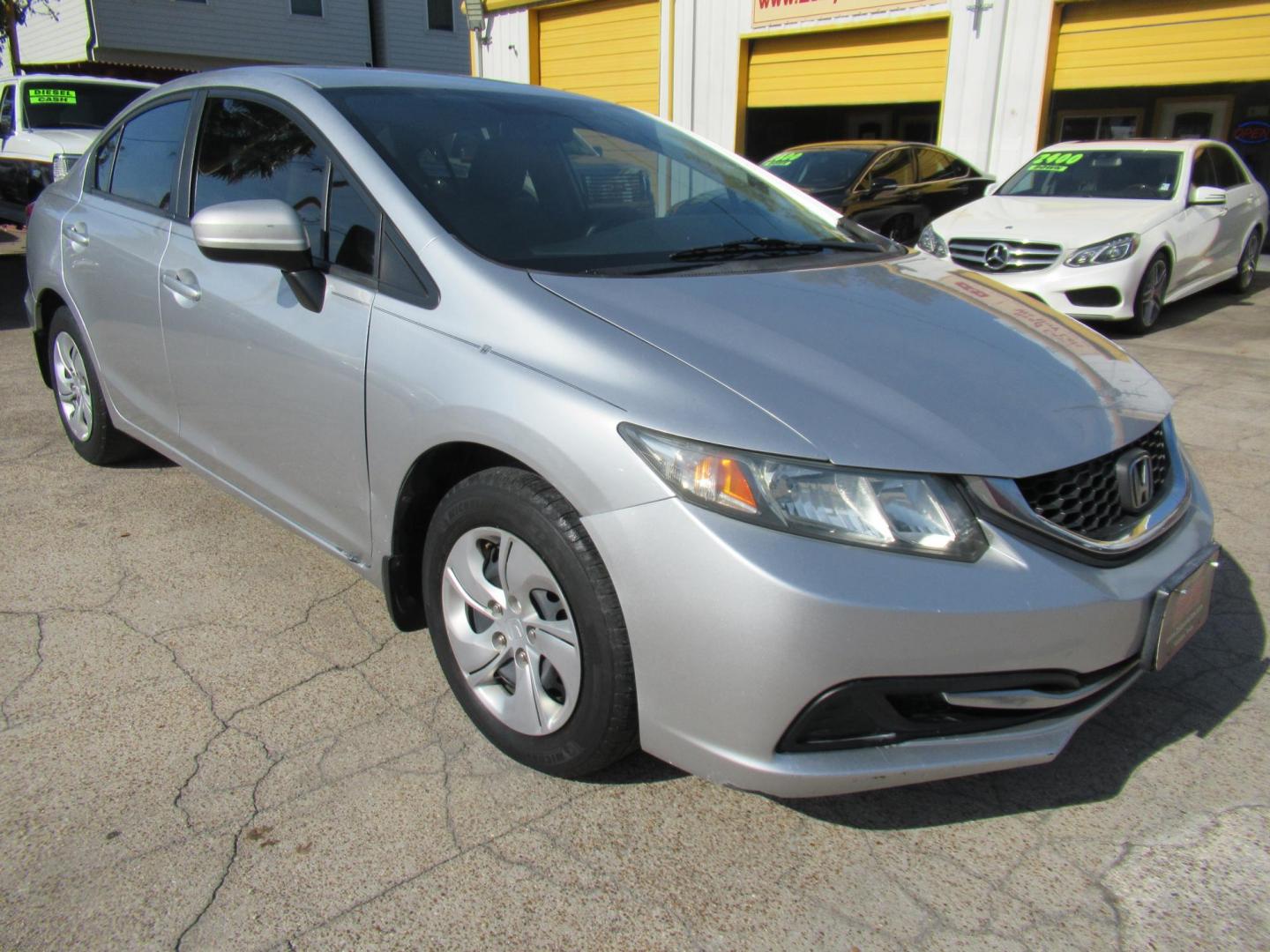 2014 Silver /Gray Honda Civic LX Sedan CVT (19XFB2F53EE) with an 1.8L L4 SOHC 16V engine, Automatic transmission, located at 1511 North Shepherd Dr., Houston, TX, 77008, (281) 657-1221, 29.798361, -95.412560 - 2014 HONDA CIVIC LXVIN: 19XFB2F53EE014802SEDAN 4 DR1.8L I4 F SOHC 16VGASOLINEFRONT WHEEL DRIVE - Photo#20