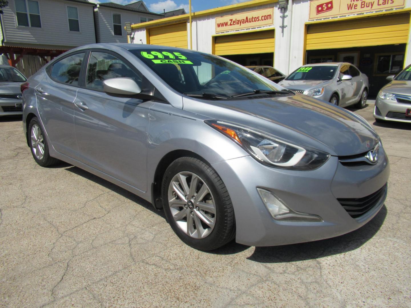 2016 Gray /Black Hyundai Elantra Limited (5NPDH4AE3GH) with an 1.8L L4 DOHC 16V engine, Automatic transmission, located at 1511 North Shepherd Dr., Houston, TX, 77008, (281) 657-1221, 29.798361, -95.412560 - 2016 HYUNDAI ELANTRA SE/SPORT/LIMITED VIN: 5NPDH4AE3GH658422 SEDAN 4 DR 1.8L I4 F DOHC 16V GASOLINE FRONT WHEEL DRIVE - Photo#13