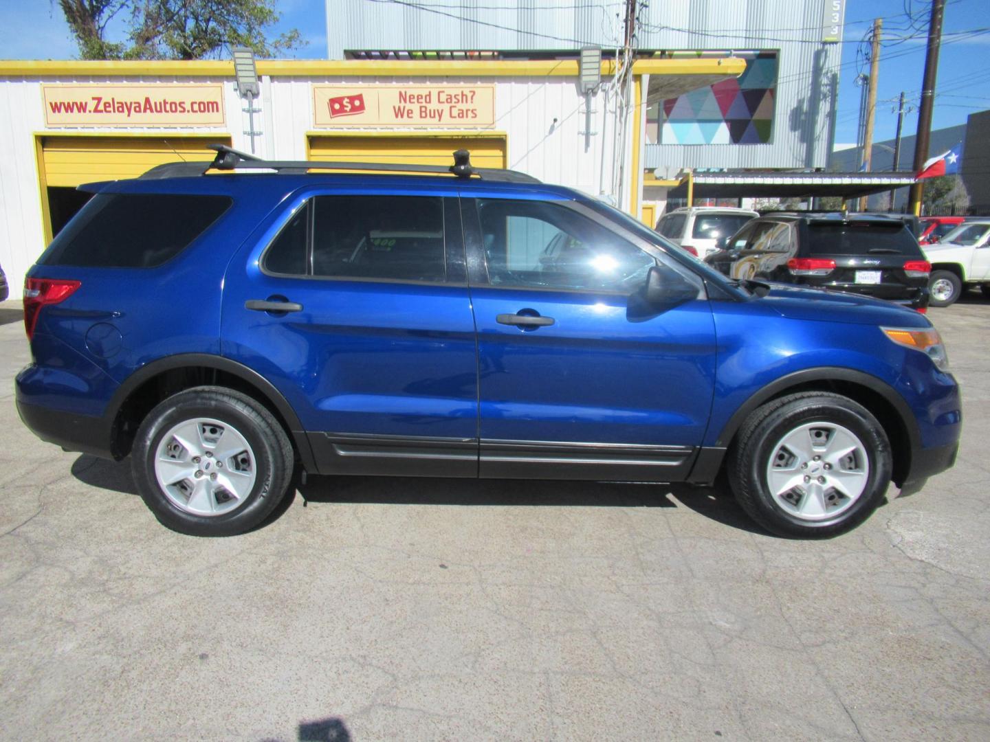 2013 Blue /Black Ford Explorer Base FWD (1FM5K7B82DG) with an 3.5L V6 DOHC 24V engine, Automatic transmission, located at 1511 North Shepherd Dr., Houston, TX, 77008, (281) 657-1221, 29.798361, -95.412560 - 2013 FORD EXPLORER BASE VIN: 1FM5K7B82DGB33475 1 F M 5 K 7 B 8 2 D G B 3 3 4 7 5 4 DOOR WAGON/SPORT UTILITY 3.5L V6 F DOHC 24V GASOLINE FRONT WHEEL DRIVE - Photo#0