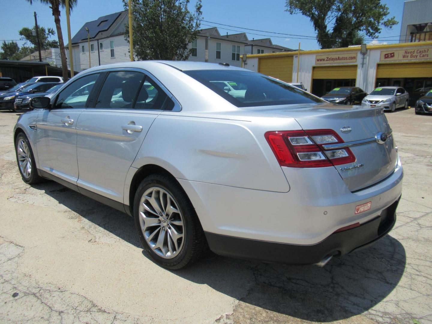 2013 Silver /Black Ford Taurus Limited FWD (1FAHP2F89DG) with an 3.5L V6 DOHC 24V engine, Automatic transmission, located at 1511 North Shepherd Dr., Houston, TX, 77008, (281) 657-1221, 29.798361, -95.412560 - 2013 FORD TAURUS LIMITED VIN: 1FAHP2F89DG103802 1 F A H P 2 F 8 9 D G 1 0 3 8 0 2 SEDAN 4 DR 3.5L V6 F DOHC 24V GASOLINE FRONT WHEEL DRIVE - Photo#25