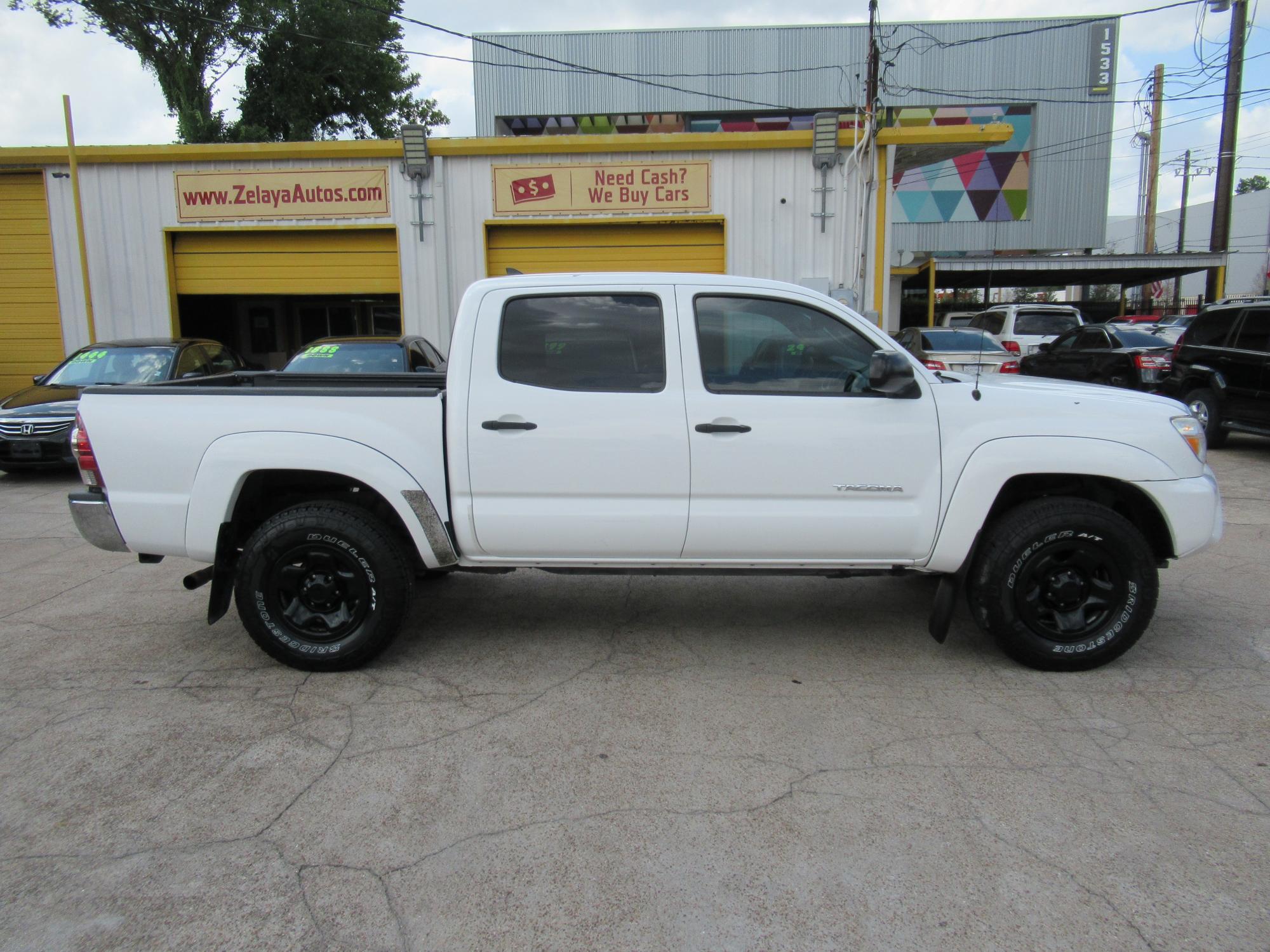 photo of 2012 Toyota Tacoma PreRunner Double Cab Auto 2WD