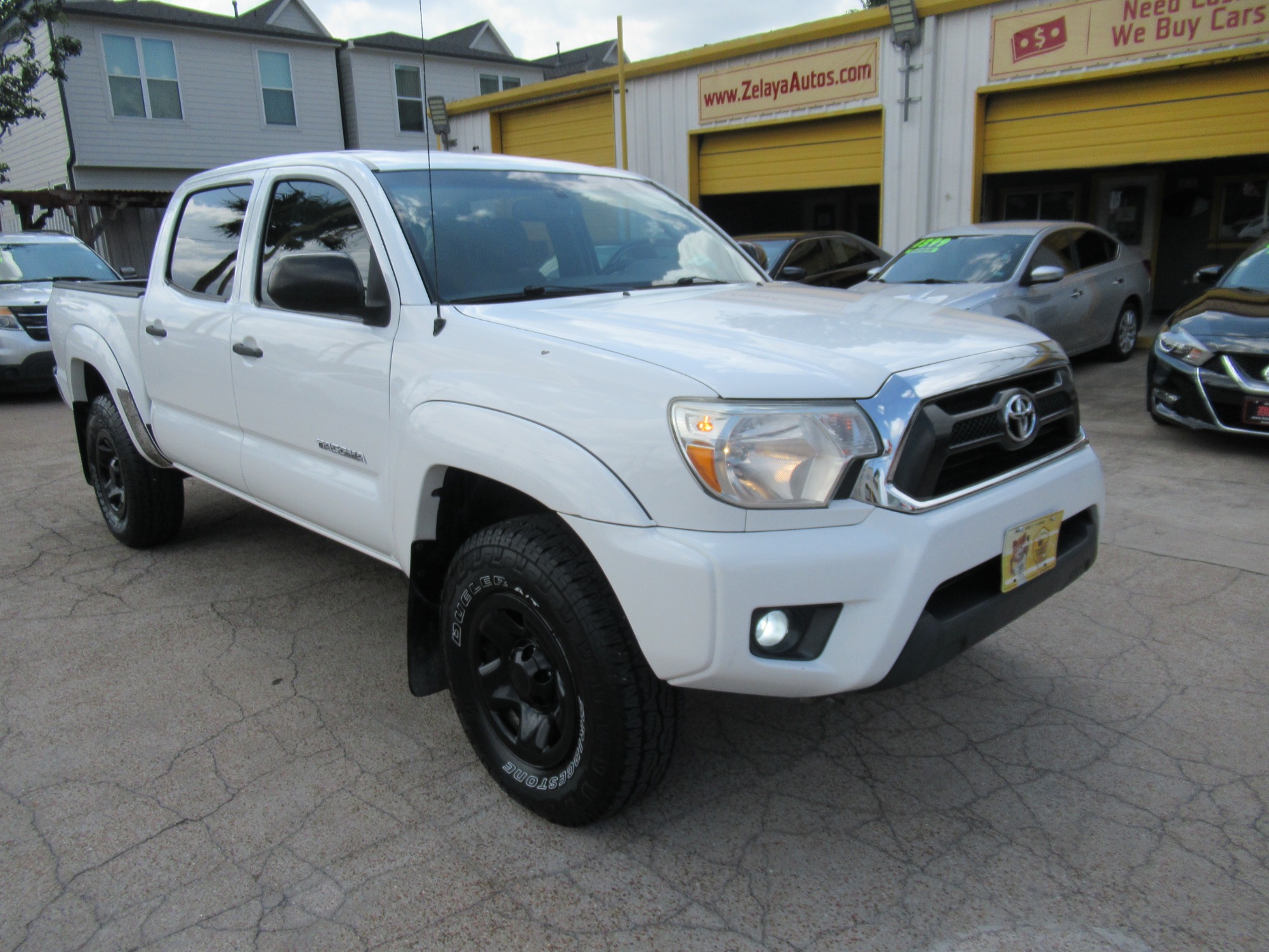 photo of 2015 Toyota Tacoma PreRunner Access Cab V6 5AT 2WD
