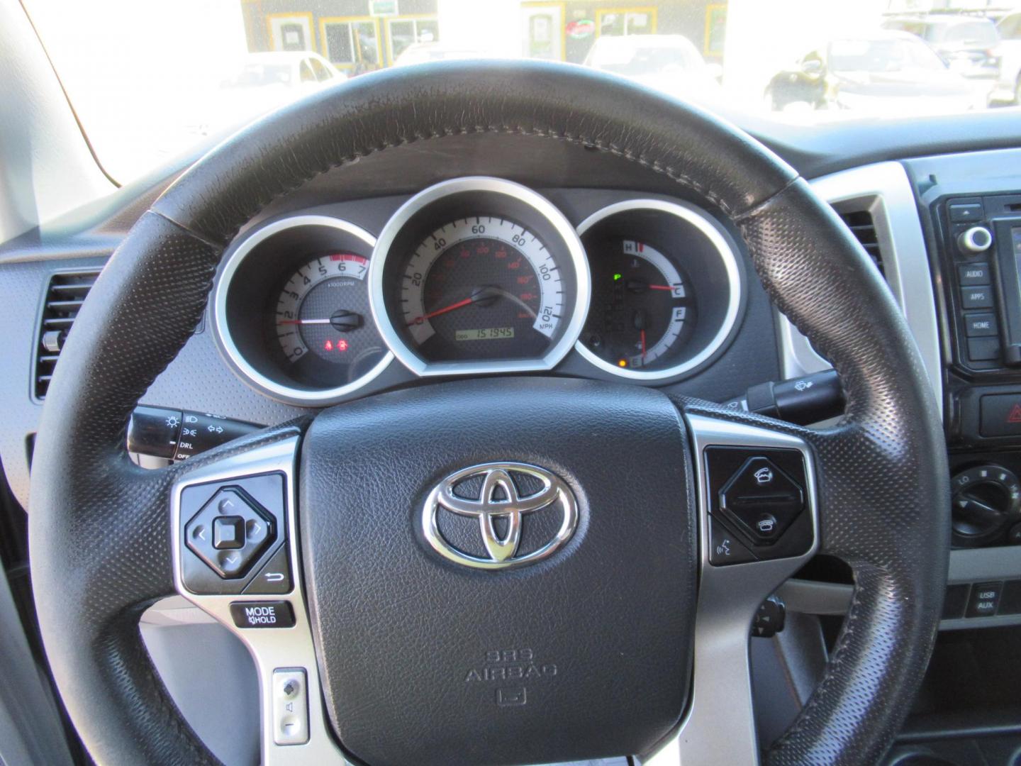 2015 Gray /Gray Toyota Tacoma PreRunner Access Cab V6 AT 2WD (5TFTU4GN5FX) with an 4.0L V6 DOHC 24V engine, Automatic transmission, located at 1511 North Shepherd Dr., Houston, TX, 77008, (281) 657-1221, 29.798361, -95.412560 - 2015 TOYOTA TACOMA PRERUNNER V6 VIN: 5TFTU4GN5FX079322 5 T F T U 4 G N 5 F X 0 7 9 3 2 2 CLUB CAB PICKUP 4.0L V6 F DOHC 24V GASOLINE REAR WHEEL DRIVE - Photo#1