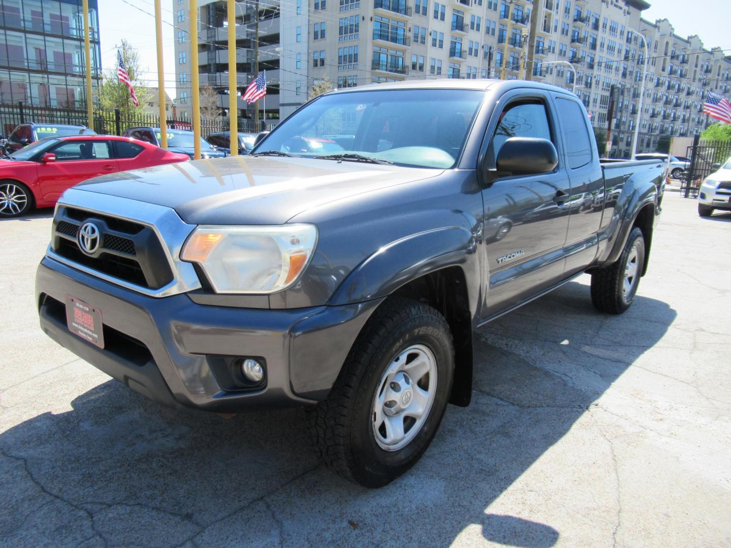 2015 Gray /Gray Toyota Tacoma PreRunner Access Cab V6 AT 2WD (5TFTU4GN5FX) with an 4.0L V6 DOHC 24V engine, Automatic transmission, located at 1511 North Shepherd Dr., Houston, TX, 77008, (281) 657-1221, 29.798361, -95.412560 - 2015 TOYOTA TACOMA PRERUNNER V6 VIN: 5TFTU4GN5FX079322 5 T F T U 4 G N 5 F X 0 7 9 3 2 2 CLUB CAB PICKUP 4.0L V6 F DOHC 24V GASOLINE REAR WHEEL DRIVE - Photo#23