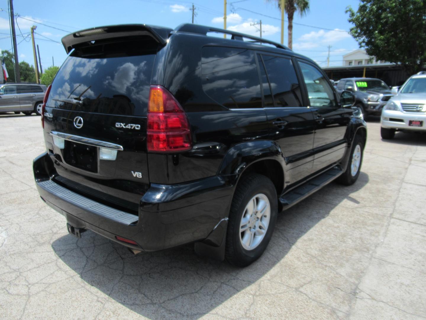 2007 Black /Tan Lexus GX 470 Sport Utility (JTJBT20X270) with an 4.7L V8 DOHC 32V engine, Automatic Overdrive transmission, located at 1511 North Shepherd Dr., Houston, TX, 77008, (281) 657-1221, 29.798361, -95.412560 - Photo#23