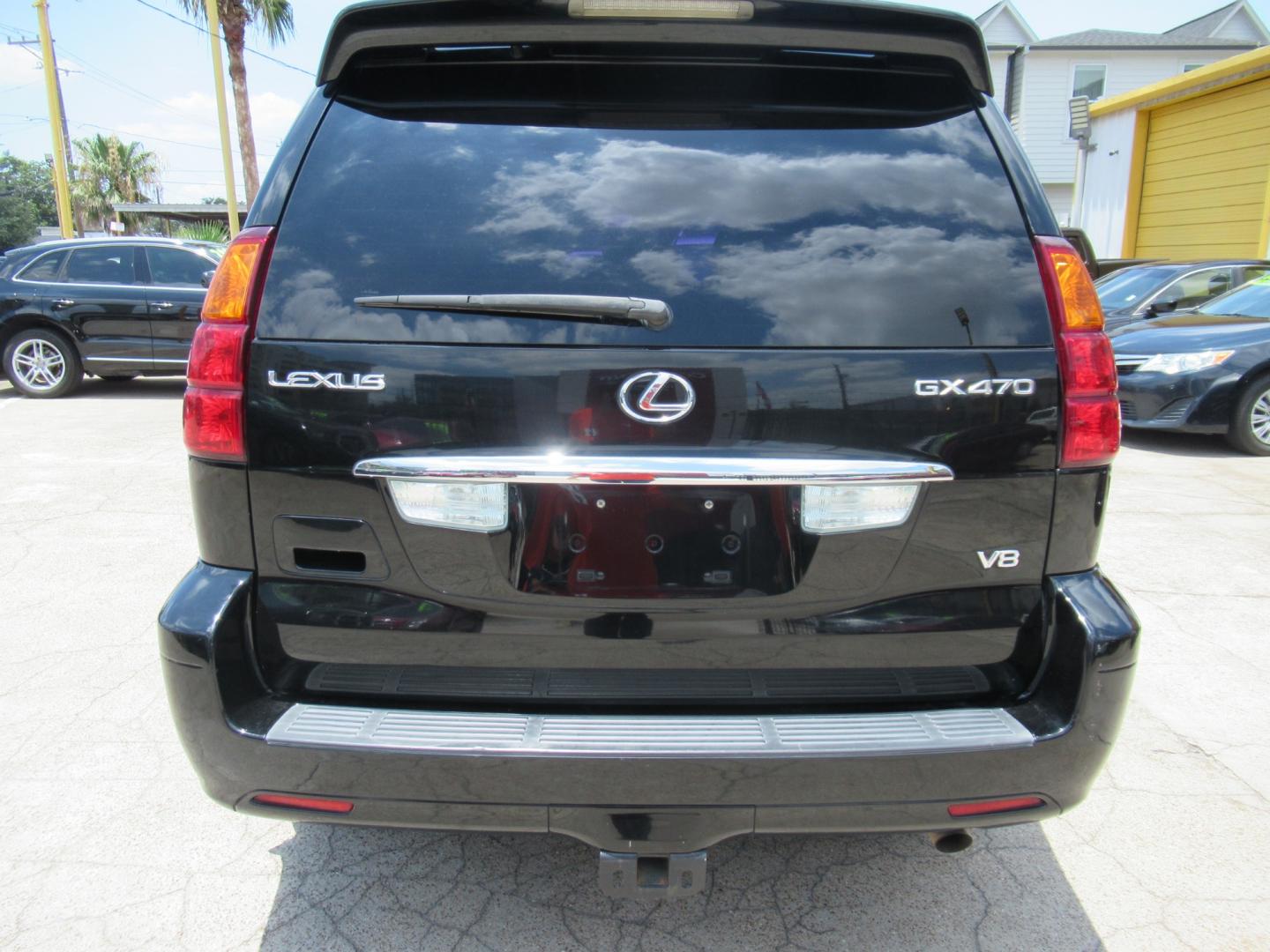 2007 Black /Tan Lexus GX 470 Sport Utility (JTJBT20X270) with an 4.7L V8 DOHC 32V engine, Automatic Overdrive transmission, located at 1511 North Shepherd Dr., Houston, TX, 77008, (281) 657-1221, 29.798361, -95.412560 - Photo#22