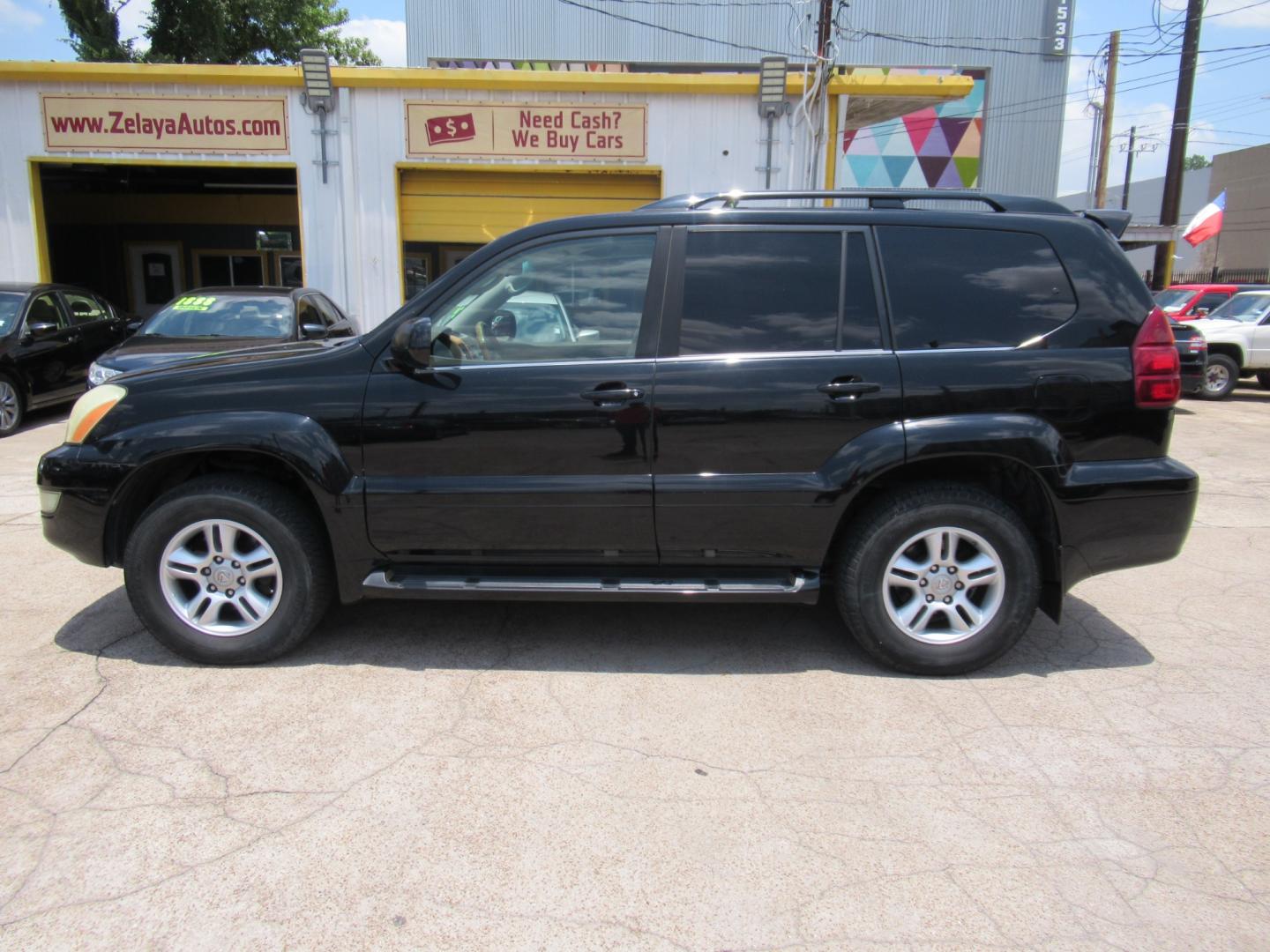 2007 Black /Tan Lexus GX 470 Sport Utility (JTJBT20X270) with an 4.7L V8 DOHC 32V engine, Automatic Overdrive transmission, located at 1511 North Shepherd Dr., Houston, TX, 77008, (281) 657-1221, 29.798361, -95.412560 - Photo#19