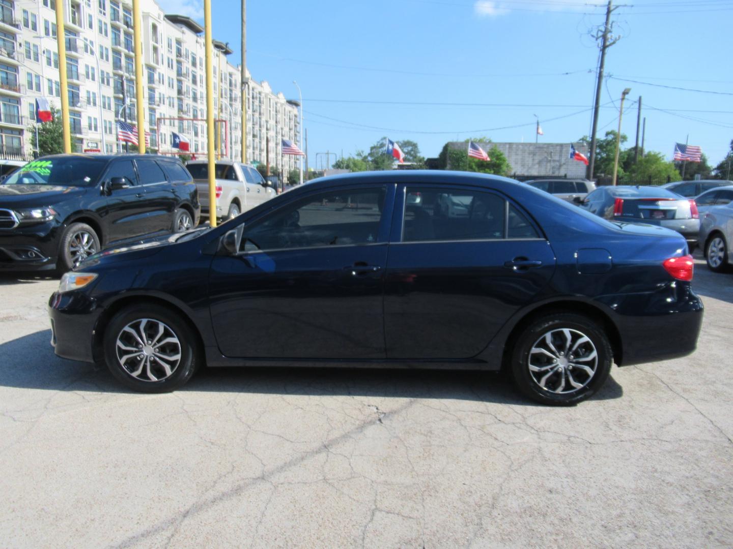 2012 Blue /Tan Toyota Corolla LE 4-Speed AT (5YFBU4EE8CP) with an 1.8L L4 DOHC 16V engine, Automatic transmission, located at 1511 North Shepherd Dr., Houston, TX, 77008, (281) 657-1221, 29.798361, -95.412560 - Photo#8