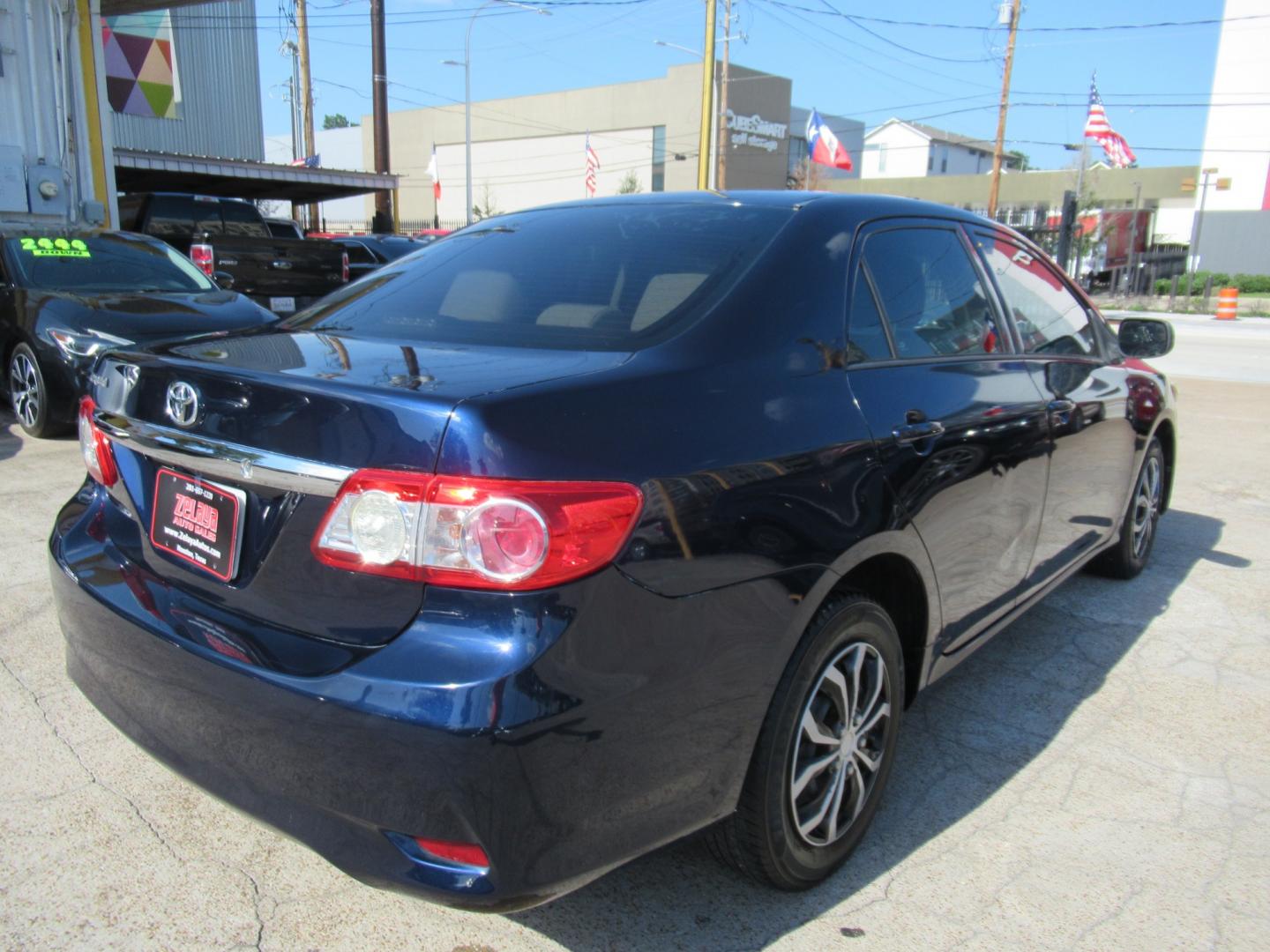 2012 Blue /Tan Toyota Corolla LE 4-Speed AT (5YFBU4EE8CP) with an 1.8L L4 DOHC 16V engine, Automatic transmission, located at 1511 North Shepherd Dr., Houston, TX, 77008, (281) 657-1221, 29.798361, -95.412560 - Photo#10