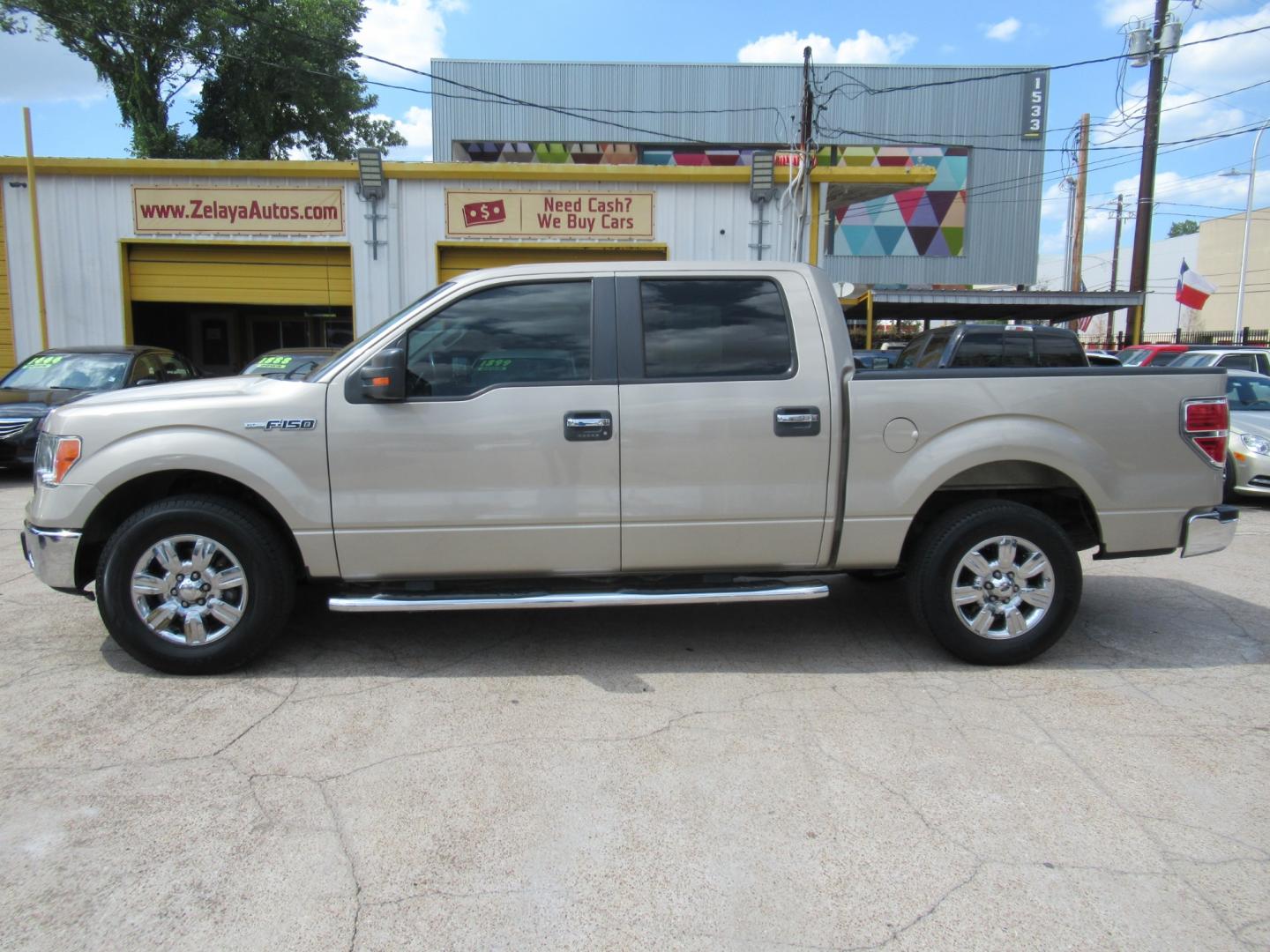 2010 /Tan Ford F-150 Lariat SuperCrew 5.5-ft. Bed 2WD (1FTEW1C84AF) with an 4.6L V8 SOHC 24V engine, Automatic transmission, located at 1511 North Shepherd Dr., Houston, TX, 77008, (281) 657-1221, 29.798361, -95.412560 - Photo#0