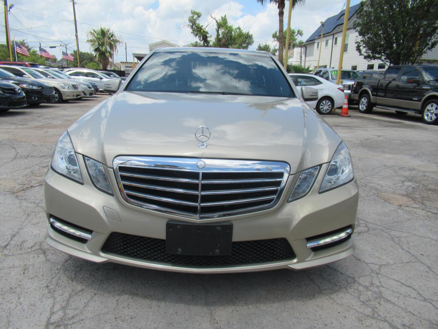 2012 /Tan Mercedes-Benz E-Class E350 Sedan (WDDHF5KB5CA) with an 3.5L V6 DOHC 24V engine, Automatic transmission, located at 1511 North Shepherd Dr., Houston, TX, 77008, (281) 657-1221, 29.798361, -95.412560 - Mercedes-Benz E-Class E350 Sedan SEDAN 4-DR 3.5L V6 DOHC 24V V6 Automatic RWD - Photo#17