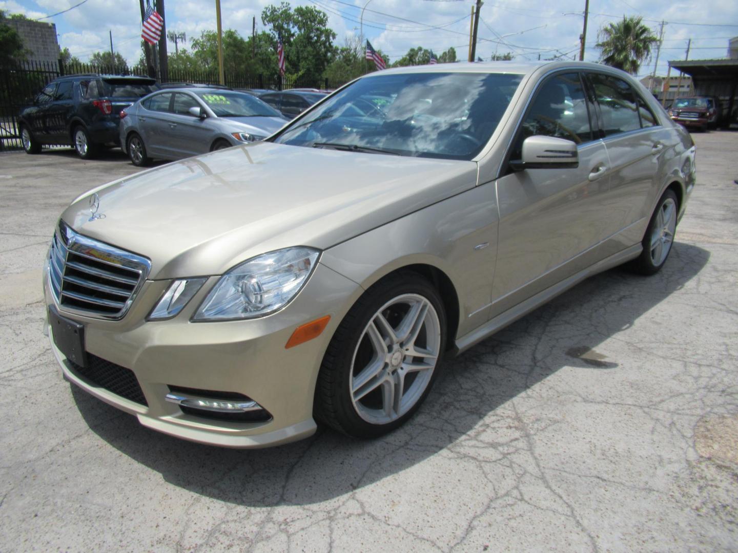 2012 /Tan Mercedes-Benz E-Class E350 Sedan (WDDHF5KB5CA) with an 3.5L V6 DOHC 24V engine, Automatic transmission, located at 1511 North Shepherd Dr., Houston, TX, 77008, (281) 657-1221, 29.798361, -95.412560 - Mercedes-Benz E-Class E350 Sedan SEDAN 4-DR 3.5L V6 DOHC 24V V6 Automatic RWD - Photo#25