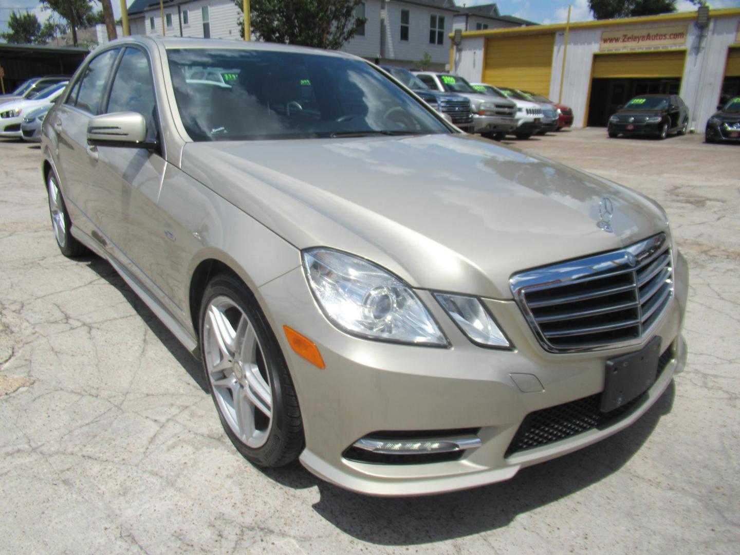 2012 /Tan Mercedes-Benz E-Class E350 Sedan (WDDHF5KB5CA) with an 3.5L V6 DOHC 24V engine, Automatic transmission, located at 1511 North Shepherd Dr., Houston, TX, 77008, (281) 657-1221, 29.798361, -95.412560 - Mercedes-Benz E-Class E350 Sedan SEDAN 4-DR 3.5L V6 DOHC 24V V6 Automatic RWD - Photo#27