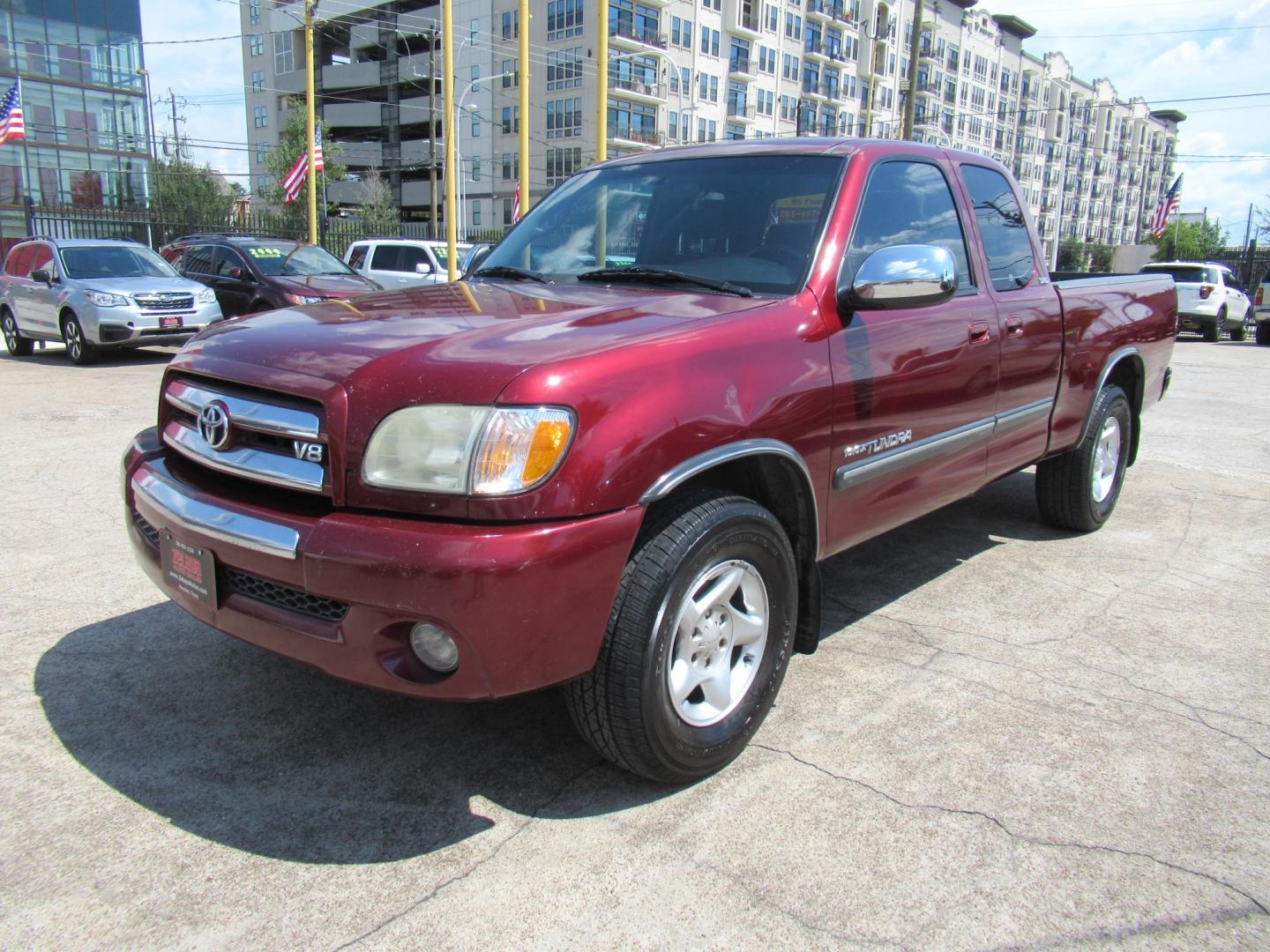 2003 /Gray Toyota Tundra SR5 Access Cab 2WD (5TBRT34183S) with an 4.7L V8 DOHC 32V engine, located at 1511 North Shepherd Dr., Houston, TX, 77008, (281) 657-1221, 29.798361, -95.412560 - 2003 Toyota Tundra SR5 Access Cab 2WD EXT CAB PICKUP 4-DR 4.7L V8 DOHC 32V V8 Automatic RWD - Photo#12