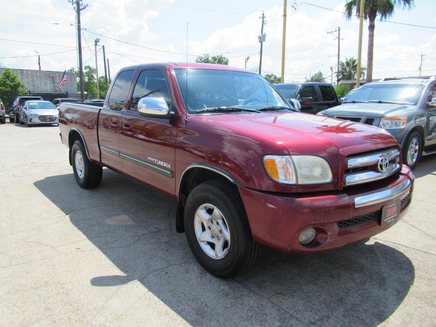 2003 /Gray Toyota Tundra SR5 Access Cab 2WD (5TBRT34183S) with an 4.7L V8 DOHC 32V engine, located at 1511 North Shepherd Dr., Houston, TX, 77008, (281) 657-1221, 29.798361, -95.412560 - 2003 Toyota Tundra SR5 Access Cab 2WD EXT CAB PICKUP 4-DR 4.7L V8 DOHC 32V V8 Automatic RWD - Photo#13