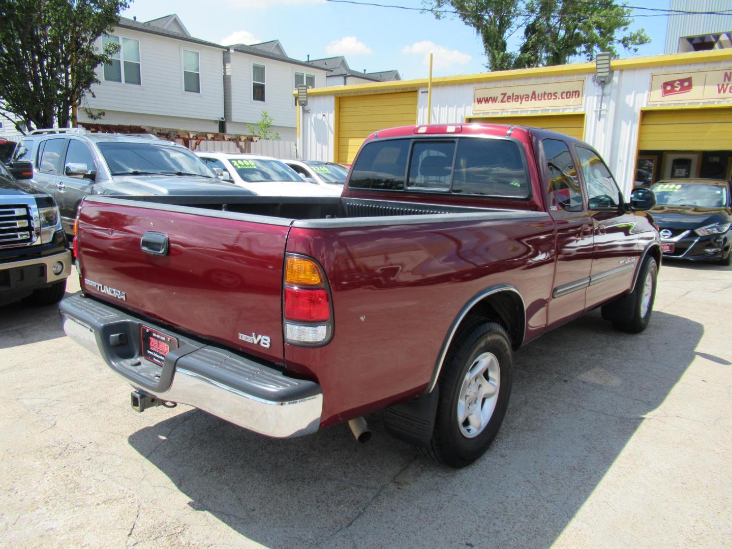 2003 /Gray Toyota Tundra SR5 Access Cab 2WD (5TBRT34183S) with an 4.7L V8 DOHC 32V engine, located at 1511 North Shepherd Dr., Houston, TX, 77008, (281) 657-1221, 29.798361, -95.412560 - 2003 Toyota Tundra SR5 Access Cab 2WD EXT CAB PICKUP 4-DR 4.7L V8 DOHC 32V V8 Automatic RWD - Photo#16