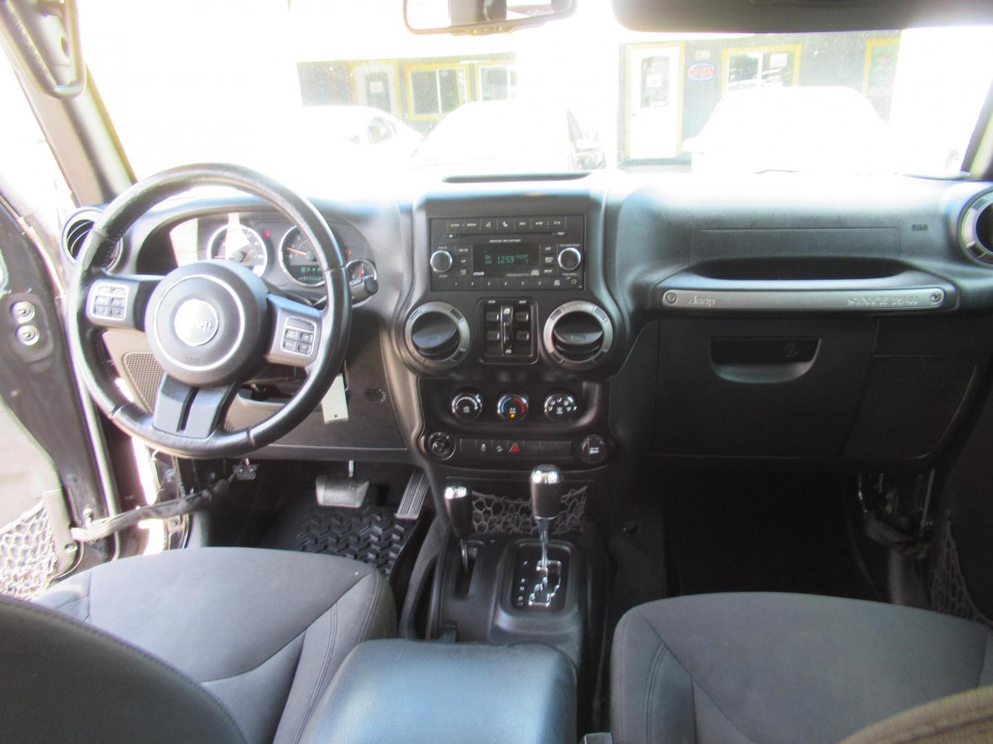 2016 Black /Black Jeep Wrangler Unlimited Sport 4WD (1C4BJWDG5GL) with an 3.6L V6 DOHC 24V FFV engine, located at 1511 North Shepherd Dr., Houston, TX, 77008, (281) 657-1221, 29.798361, -95.412560 - 2016 Jeep Wrangler Unlimited Sport 4WD 3.6L V6 DOHC 24V FFV V6 Automatic - Photo#13