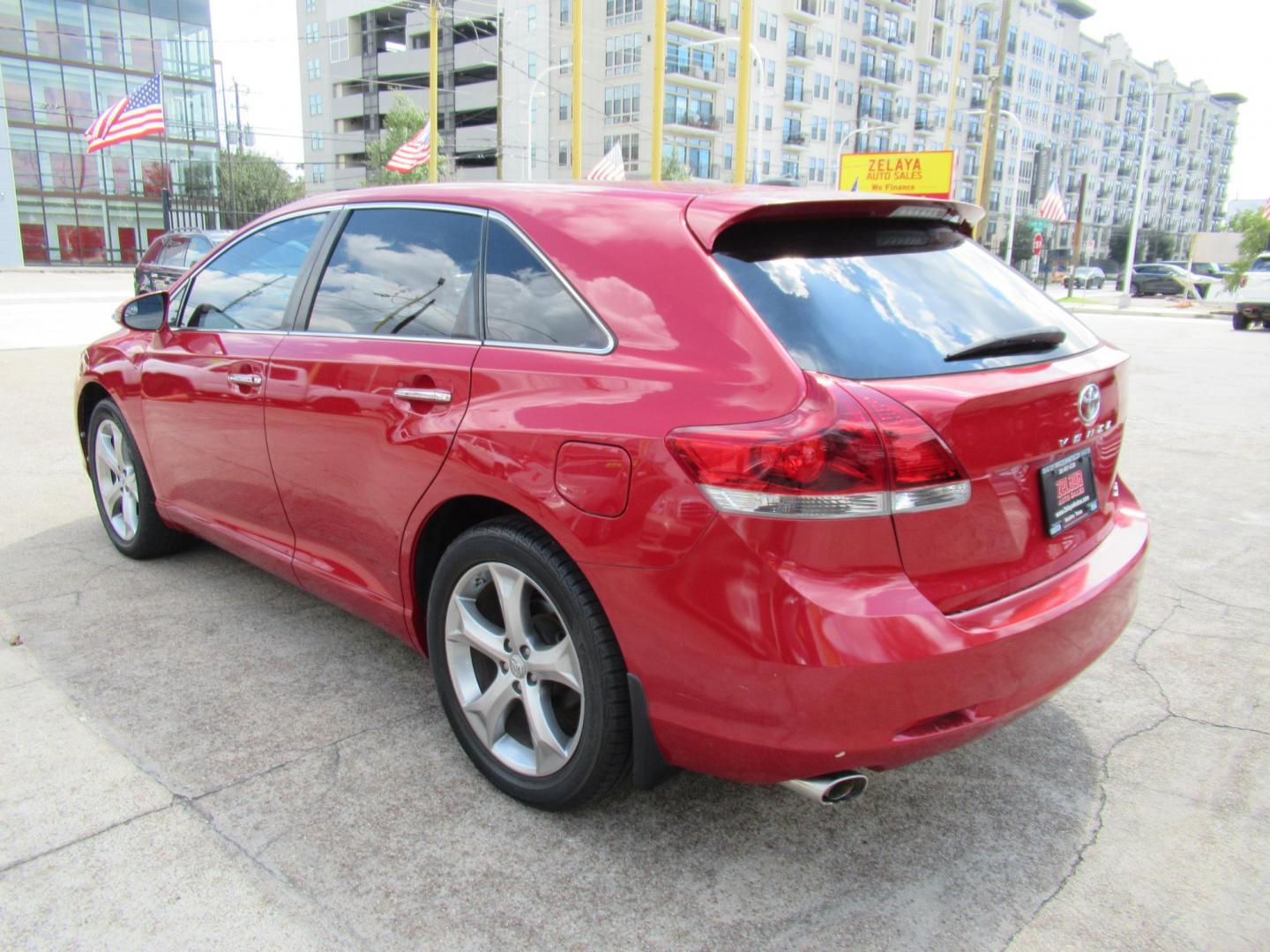 2014 /Black Toyota Venza LE V6 FWD (4T3ZK3BBXEU) with an 3.5L V6 DOHC 24V engine, Automatic transmission, located at 1511 North Shepherd Dr., Houston, TX, 77008, (281) 657-1221, 29.798361, -95.412560 - 2014 Toyota Venza LE V6 FWD WAGON 5-DR 3.5L V6 DOHC 24V V6 - Photo#25