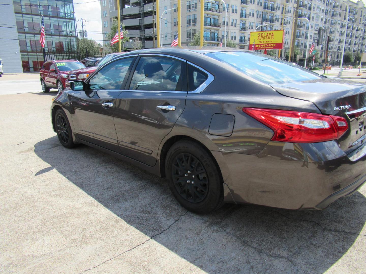 2017 Brown /Black Nissan Altima 2.5 S (1N4AL3AP5HC) with an 2.5L L4 DOHC 16V engine, CVT transmission, located at 1511 North Shepherd Dr., Houston, TX, 77008, (281) 657-1221, 29.798361, -95.412560 - 2017 Nissan Altima 2.5 S SEDAN 4-DR 2.5L L4 DOHC 16V - Photo#21