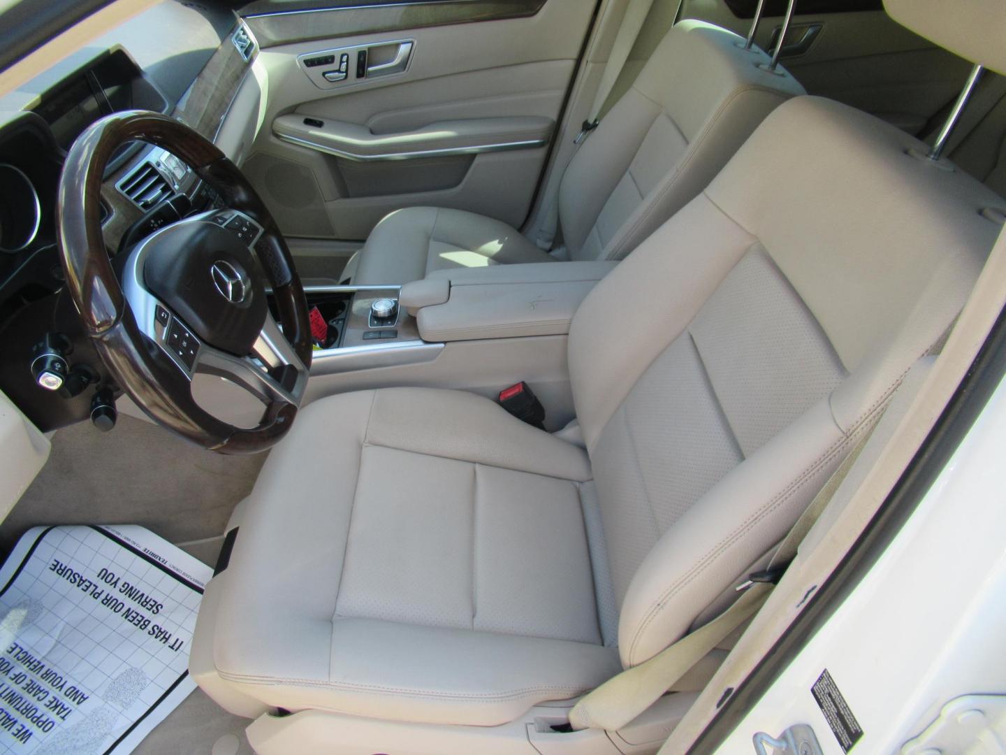 2014 White /Tan Mercedes-Benz E-Class E350 Sedan (WDDHF5KB0EB) with an 3.5L V6 DOHC 24V engine, Automatic transmission, located at 1511 North Shepherd Dr., Houston, TX, 77008, (281) 657-1221, 29.798361, -95.412560 - 2014 MERCEDES-BENZ E-CLASS E 350 SPORT VIN: WDDHF5KB0EB009666 W D D H F 5 K B 0 E B 0 0 9 6 6 6 SEDAN 4 DR 3.5L V6 F DOHC 24V GASOLINE REAR WHEEL DRIVE - Photo#1