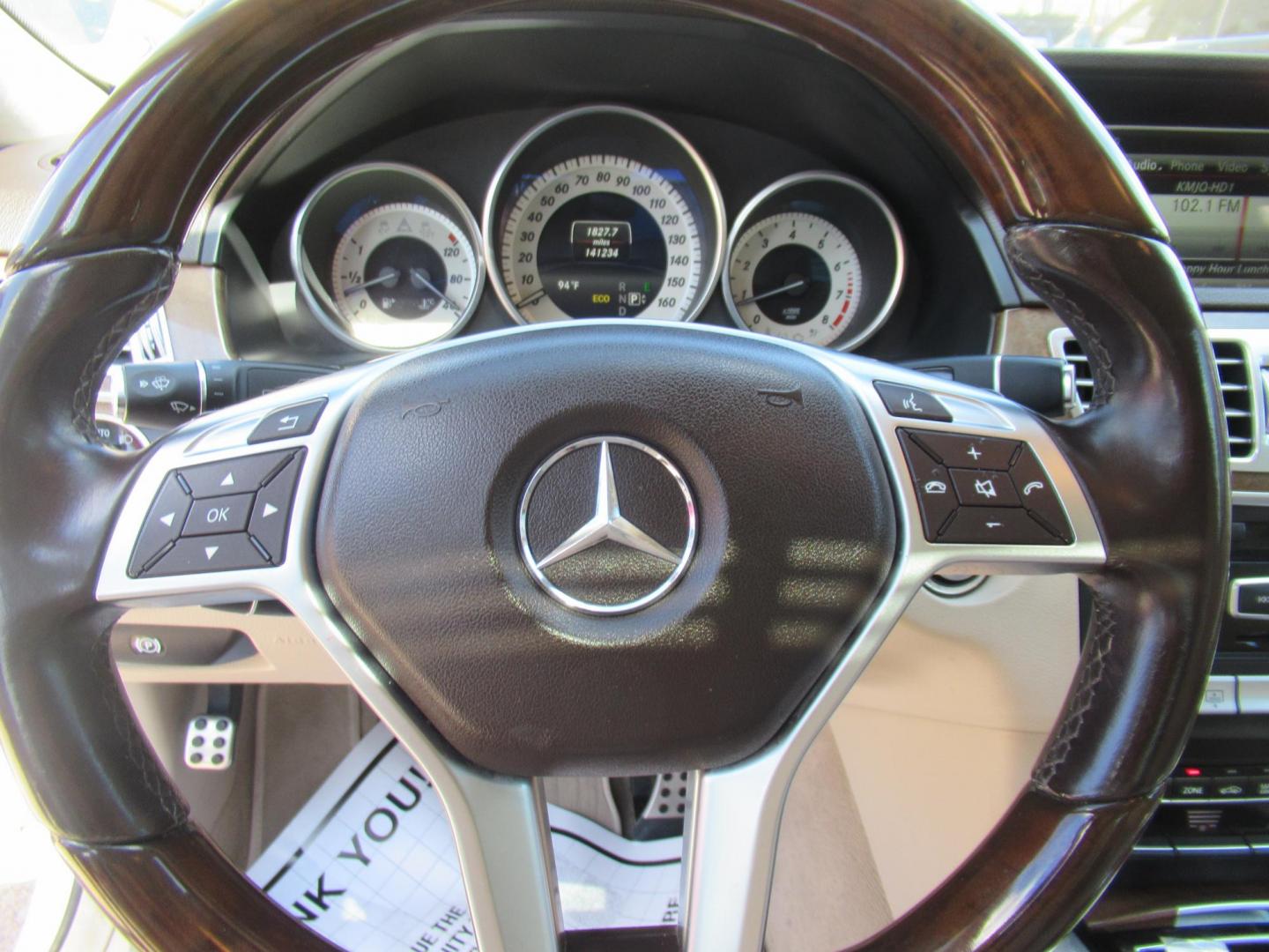 2014 White /Tan Mercedes-Benz E-Class E350 Sedan (WDDHF5KB0EB) with an 3.5L V6 DOHC 24V engine, Automatic transmission, located at 1511 North Shepherd Dr., Houston, TX, 77008, (281) 657-1221, 29.798361, -95.412560 - 2014 MERCEDES-BENZ E-CLASS E 350 SPORT VIN: WDDHF5KB0EB009666 W D D H F 5 K B 0 E B 0 0 9 6 6 6 SEDAN 4 DR 3.5L V6 F DOHC 24V GASOLINE REAR WHEEL DRIVE - Photo#2