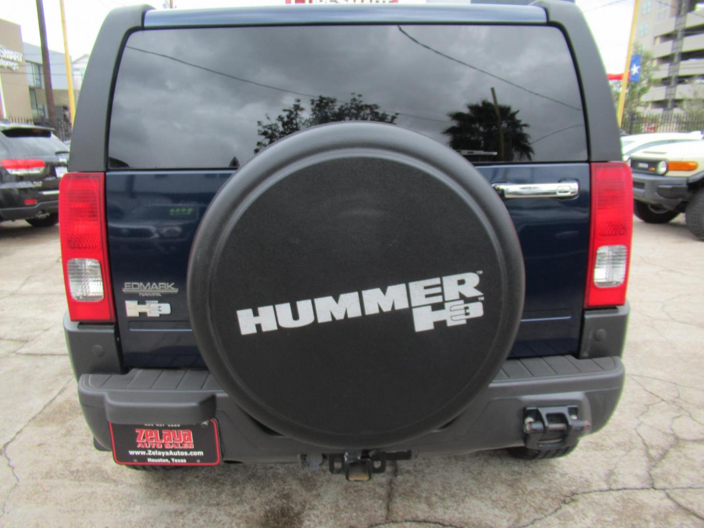 2008 Blue /Black Hummer H3 Base (5GTEN13E288) with an 3.7L L5 DOHC 20V engine, Automatic transmission, located at 1511 North Shepherd Dr., Houston, TX, 77008, (281) 657-1221, 29.798361, -95.412560 - 2008 HUMMER H3 VIN: 5GTEN13E288181466 5 G T E N 1 3 E 2 8 8 1 8 1 4 6 6 4 DOOR WAGON/SPORT UTILITY 3.7L I5 F DOHC GASOLINE ALL WHEEL DRIVE - Photo#22