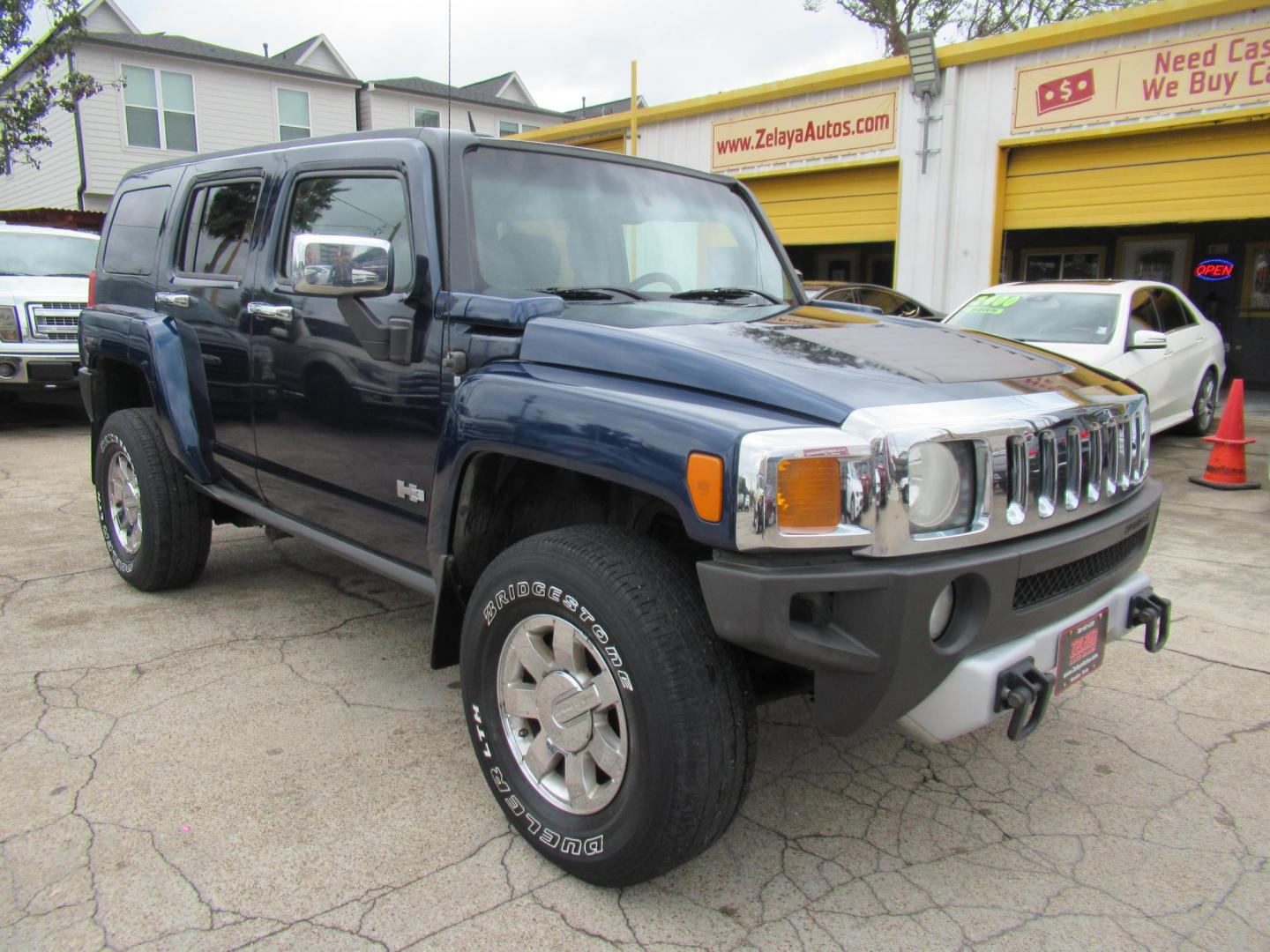 2008 Blue /Black Hummer H3 Base (5GTEN13E288) with an 3.7L L5 DOHC 20V engine, Automatic transmission, located at 1511 North Shepherd Dr., Houston, TX, 77008, (281) 657-1221, 29.798361, -95.412560 - 2008 HUMMER H3 VIN: 5GTEN13E288181466 5 G T E N 1 3 E 2 8 8 1 8 1 4 6 6 4 DOOR WAGON/SPORT UTILITY 3.7L I5 F DOHC GASOLINE ALL WHEEL DRIVE - Photo#26