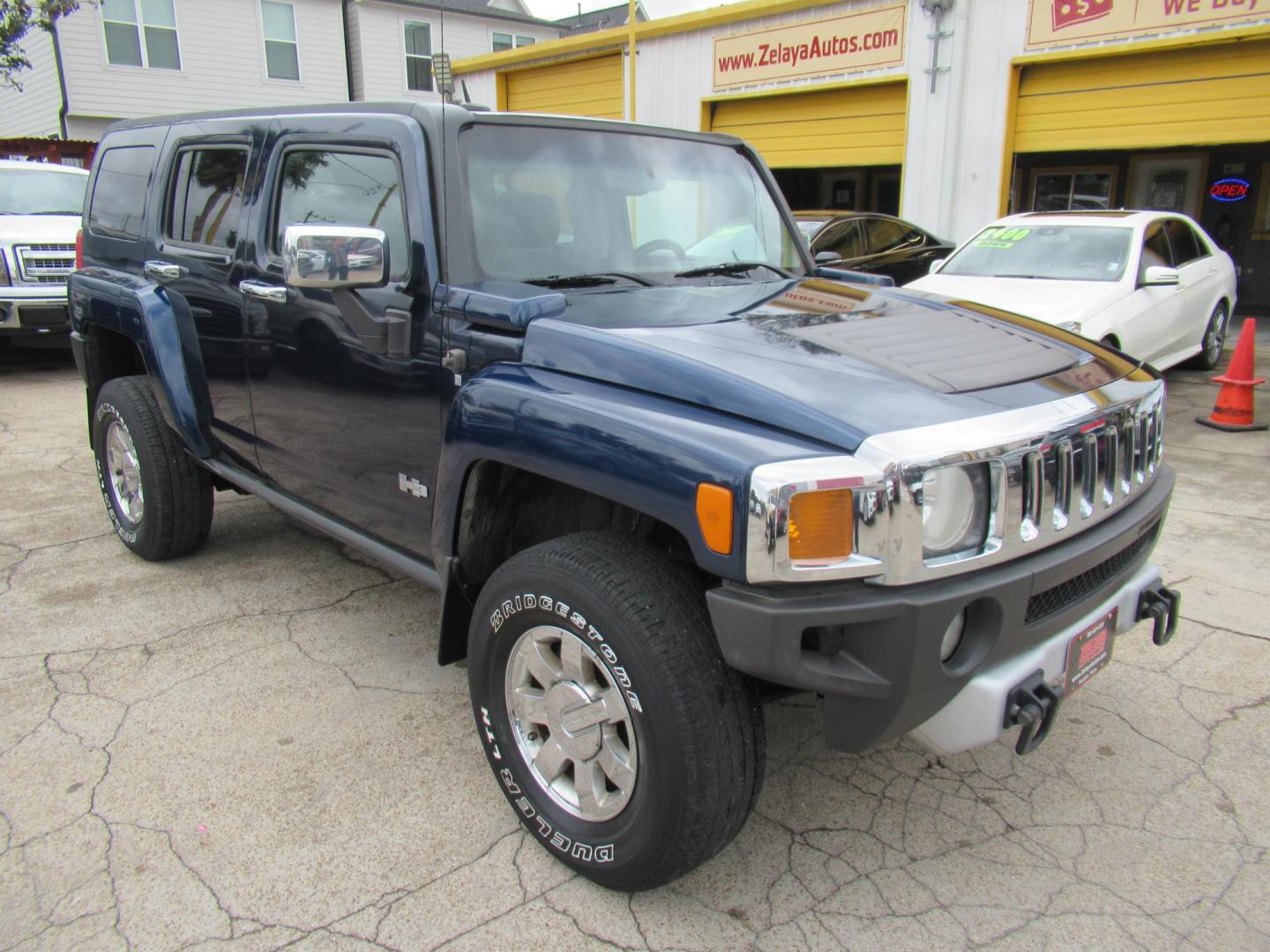 2008 Blue /Black Hummer H3 Base (5GTEN13E288) with an 3.7L L5 DOHC 20V engine, Automatic transmission, located at 1511 North Shepherd Dr., Houston, TX, 77008, (281) 657-1221, 29.798361, -95.412560 - 2008 HUMMER H3 VIN: 5GTEN13E288181466 5 G T E N 1 3 E 2 8 8 1 8 1 4 6 6 4 DOOR WAGON/SPORT UTILITY 3.7L I5 F DOHC GASOLINE ALL WHEEL DRIVE - Photo#28