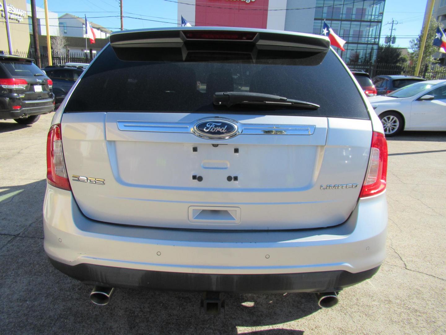 2011 Silver /Gray Ford Edge Limited FWD (2FMDK3KC3BB) with an 3.5L V6 DOHC 24V engine, Automatic transmission, located at 1511 North Shepherd Dr., Houston, TX, 77008, (281) 657-1221, 29.798361, -95.412560 - 2011 FORD EDGE LIMITED VIN: 2FMDK3KC3BBA11382 2 F M D K 3 K C 3 B B A 1 1 3 8 2 4 DOOR WAGON/SPORT UTILITY 3.5L V6 F DOHC 24V GASOLINE FRONT WHEEL DRIVE - Photo#18