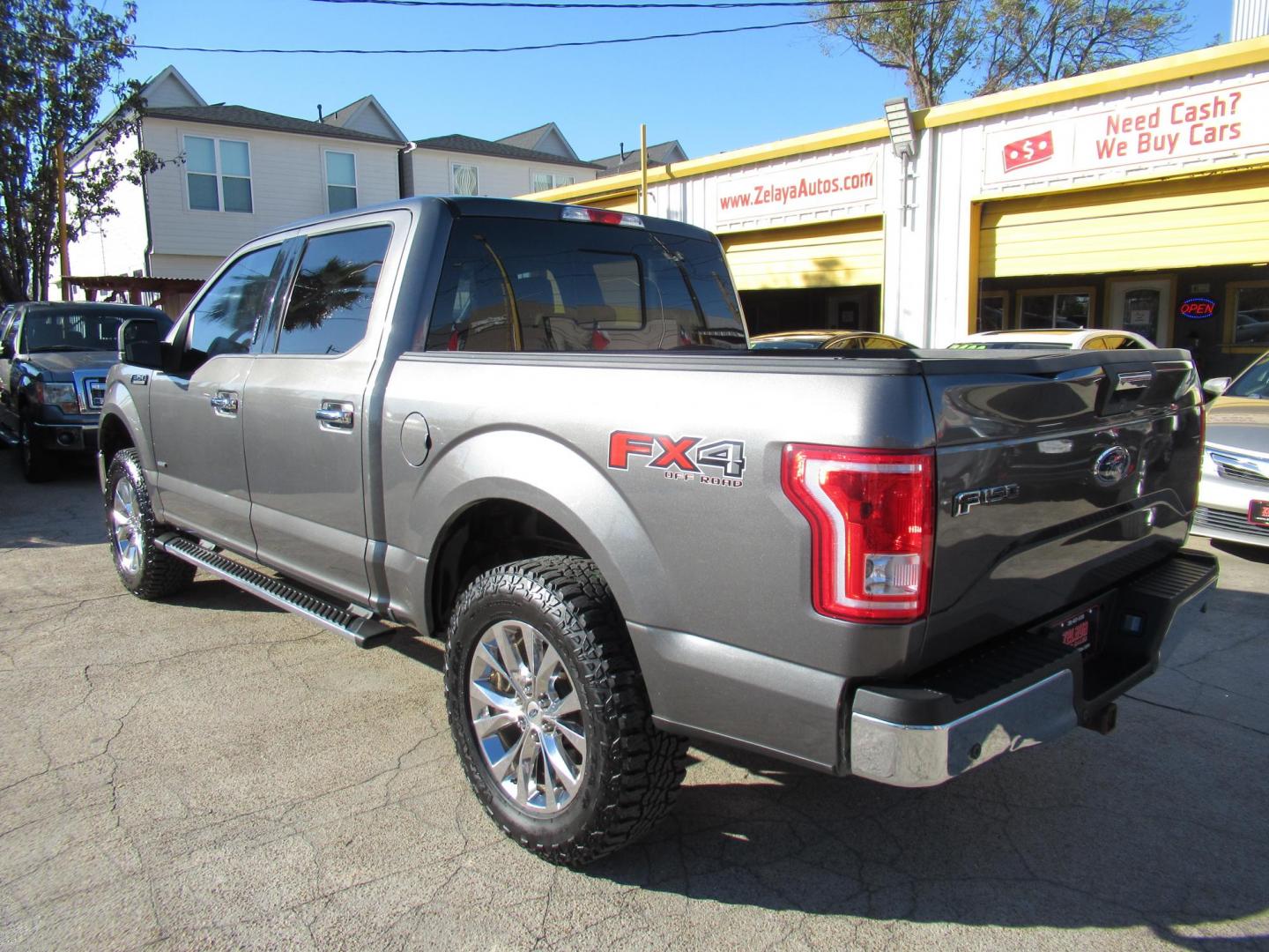 2016 Gray /Gray Ford F-150 XLT SuperCrew 6.5-ft. Bed 4WD (1FTEW1EG7GK) with an 3.5L V6 TURBO engine, Automatic transmission, located at 1511 North Shepherd Dr., Houston, TX, 77008, (281) 657-1221, 29.798361, -95.412560 - 1FTEW1EG7GKE16643 2016 FORD F-150 XLT VIN: 1FTEW1EG7GKE16643 1 F T E W 1 E G 7 G K E 1 6 6 4 3 CREW PICKUP 3.5L V6 F DOHC 24V GASOLINE REAR WHEEL DRIVE W/ 4X4 - Photo#25