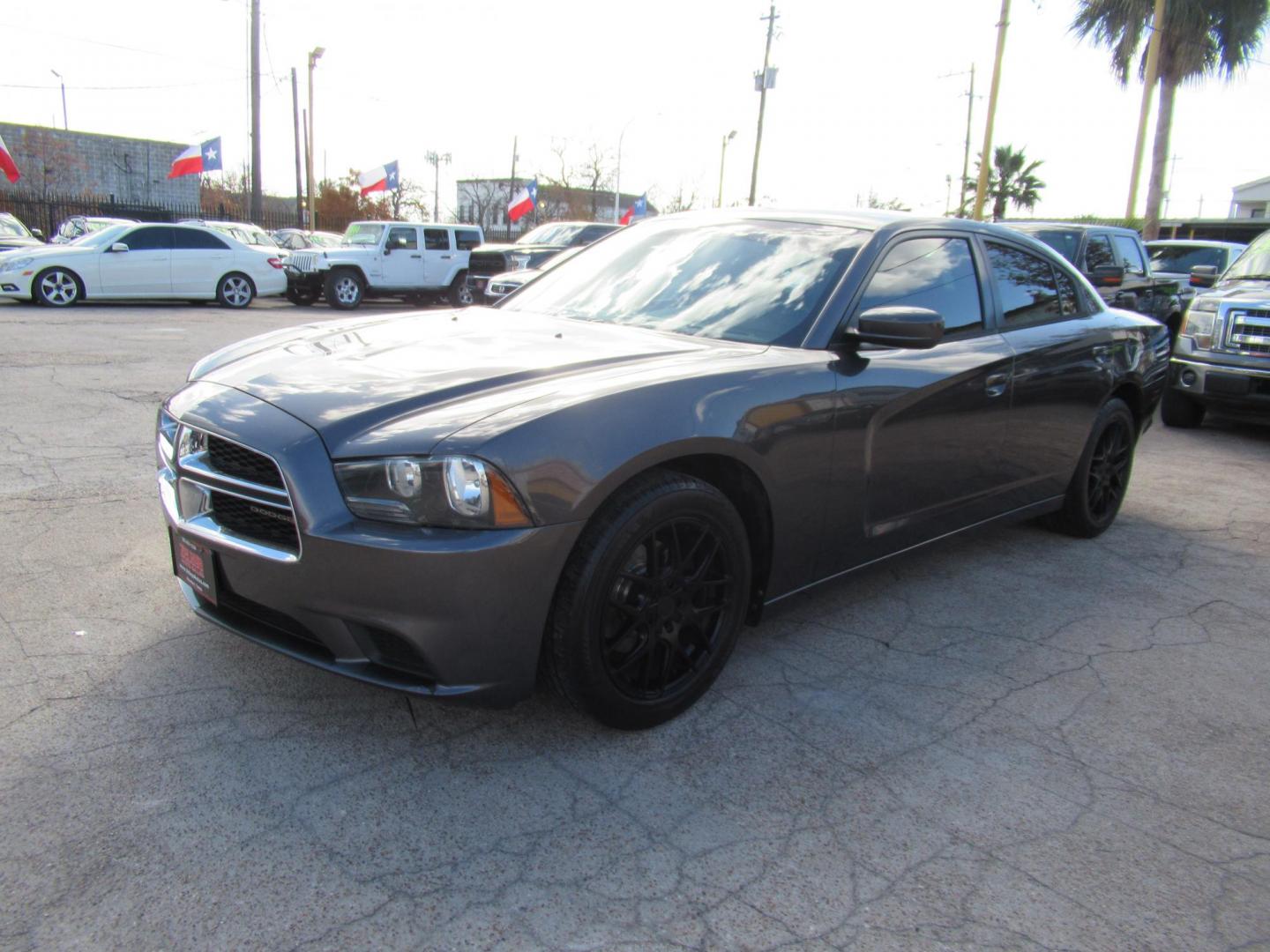 2014 Gray /Black Dodge Charger SE (2C3CDXBG0EH) with an 3.6L V6 DOHC 24V engine, 5-Speed Automatic transmission, located at 1511 North Shepherd Dr., Houston, TX, 77008, (281) 657-1221, 29.798361, -95.412560 - 2014 DODGE CHARGER SE VIN: 2C3CDXBG0EH188840 2 C 3 C D X B G 0 E H 1 8 8 8 4 0 SEDAN 4 DR 3.6L V6 F DOHC 24V GASOLINE REAR WHEEL DRIVE - Photo#18