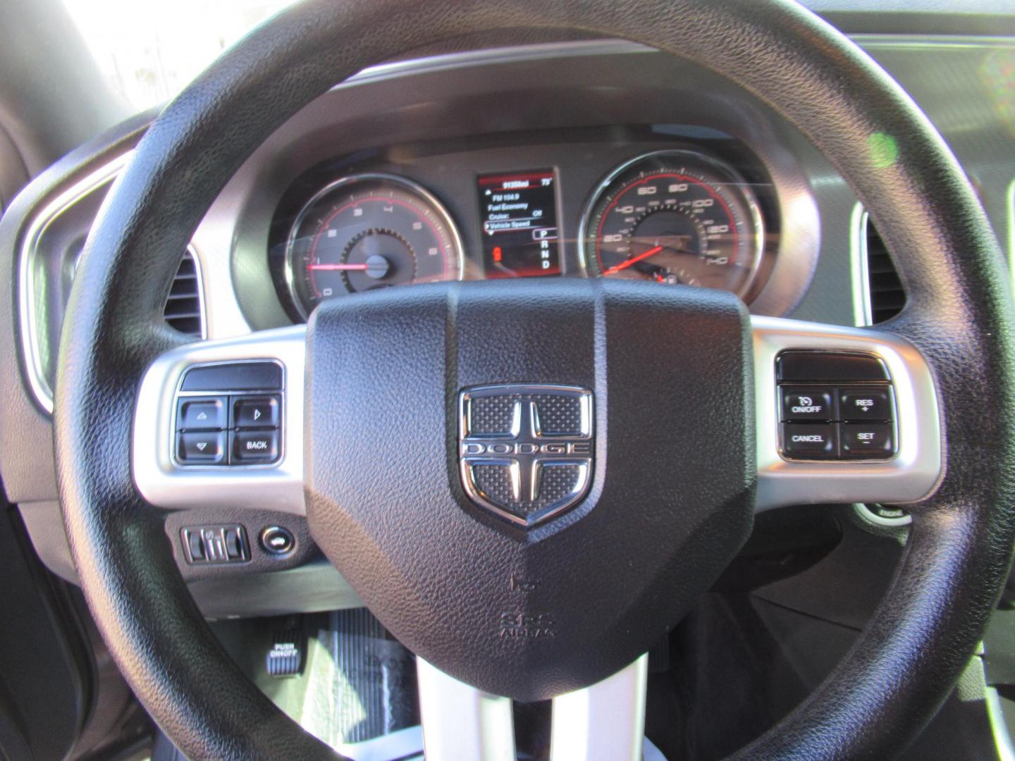 2014 Gray /Black Dodge Charger SE (2C3CDXBG0EH) with an 3.6L V6 DOHC 24V engine, 5-Speed Automatic transmission, located at 1511 North Shepherd Dr., Houston, TX, 77008, (281) 657-1221, 29.798361, -95.412560 - 2014 DODGE CHARGER SE VIN: 2C3CDXBG0EH188840 2 C 3 C D X B G 0 E H 1 8 8 8 4 0 SEDAN 4 DR 3.6L V6 F DOHC 24V GASOLINE REAR WHEEL DRIVE - Photo#3