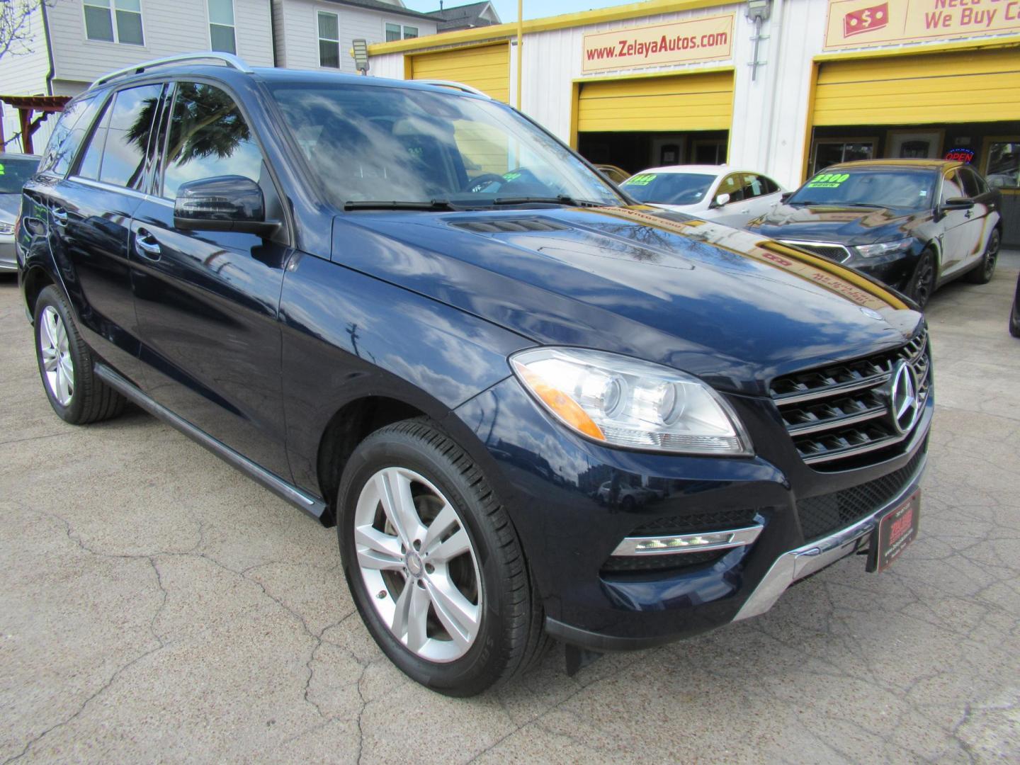 2015 Blue /Tan Mercedes-Benz M-Class ML350 (4JGDA5JB7FA) with an 3.5L V6 DOHC 24V engine, Automatic transmission, located at 1511 North Shepherd Dr., Houston, TX, 77008, (281) 657-1221, 29.798361, -95.412560 - 2015 MERCEDES-BENZ M-CLASS ML 350 VIN: 4JGDA5JB7FA454529 4 J G D A 5 J B 7 F A 4 5 4 5 2 9 4 DOOR WAGON/SPORT UTILITY 3.5L V6 F DOHC 24V GASOLINE REAR WHEEL DRIVE - Photo#28