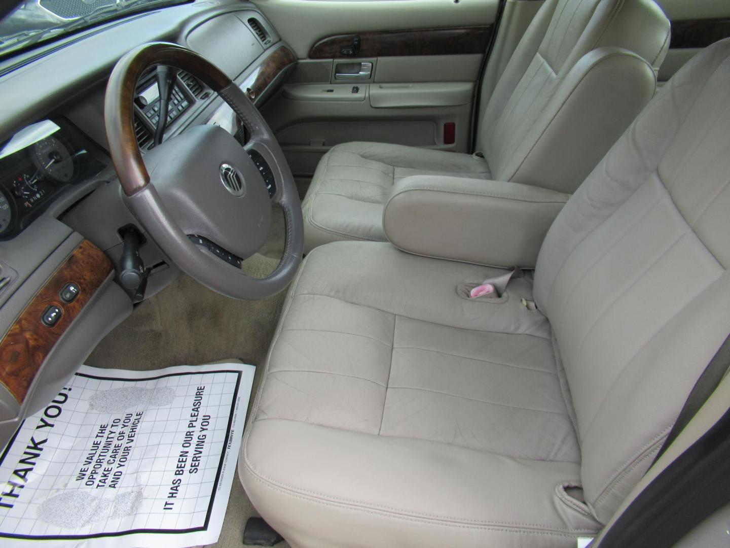 2010 Silver /Tan Mercury Grand Marquis LS (2MEBM7FV9AX) with an 4.6L V8 OHC 16V FFV engine, Automatic transmission, located at 1511 North Shepherd Dr., Houston, TX, 77008, (281) 657-1221, 29.798361, -95.412560 - 2010 MERCURY GRAND MARQUIS LS VIN: 2MEBM7FV9AX612384 2 M E B M 7 F V 9 A X 6 1 2 3 8 4 SEDAN 4 DR 4.6L V8 F SOHC 16V FLEX FUEL REAR WHEEL DRIVE - Photo#1