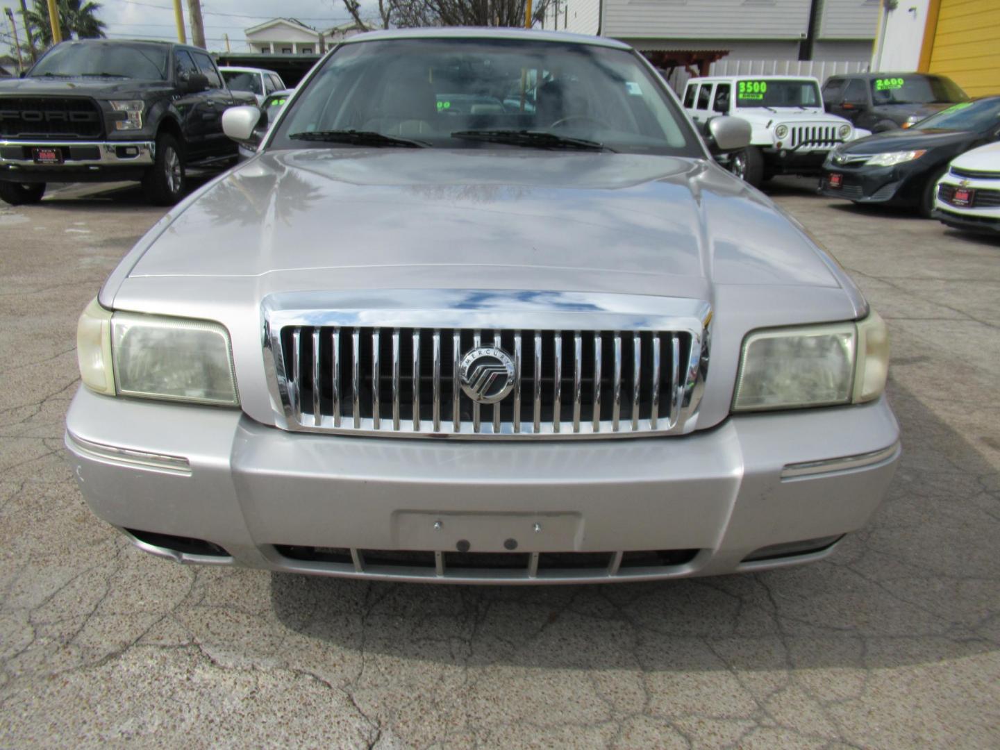 2010 Silver /Tan Mercury Grand Marquis LS (2MEBM7FV9AX) with an 4.6L V8 OHC 16V FFV engine, Automatic transmission, located at 1511 North Shepherd Dr., Houston, TX, 77008, (281) 657-1221, 29.798361, -95.412560 - 2010 MERCURY GRAND MARQUIS LS VIN: 2MEBM7FV9AX612384 2 M E B M 7 F V 9 A X 6 1 2 3 8 4 SEDAN 4 DR 4.6L V8 F SOHC 16V FLEX FUEL REAR WHEEL DRIVE - Photo#21