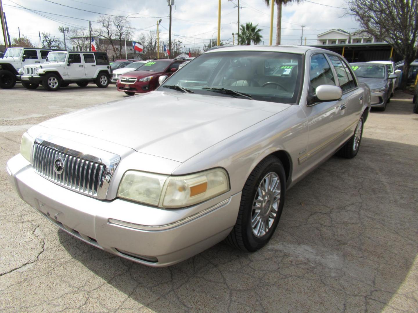 2010 Silver /Tan Mercury Grand Marquis LS (2MEBM7FV9AX) with an 4.6L V8 OHC 16V FFV engine, Automatic transmission, located at 1511 North Shepherd Dr., Houston, TX, 77008, (281) 657-1221, 29.798361, -95.412560 - 2010 MERCURY GRAND MARQUIS LS VIN: 2MEBM7FV9AX612384 2 M E B M 7 F V 9 A X 6 1 2 3 8 4 SEDAN 4 DR 4.6L V8 F SOHC 16V FLEX FUEL REAR WHEEL DRIVE - Photo#23