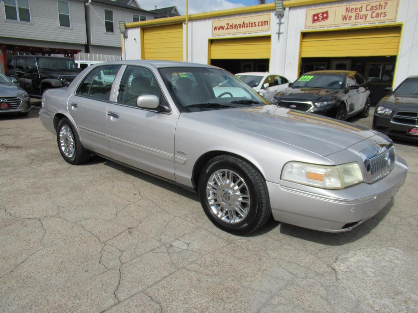 2010 Silver /Tan Mercury Grand Marquis LS (2MEBM7FV9AX) with an 4.6L V8 OHC 16V FFV engine, Automatic transmission, located at 1511 North Shepherd Dr., Houston, TX, 77008, (281) 657-1221, 29.798361, -95.412560 - 2010 MERCURY GRAND MARQUIS LS VIN: 2MEBM7FV9AX612384 2 M E B M 7 F V 9 A X 6 1 2 3 8 4 SEDAN 4 DR 4.6L V8 F SOHC 16V FLEX FUEL REAR WHEEL DRIVE - Photo#25