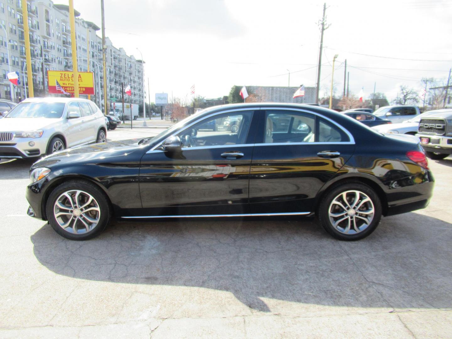 2016 Black /Black Mercedes-Benz C-Class C300 4MATIC Sedan (55SWF4KB6GU) with an 2.0L L4 DOHC 16V engine, 7A transmission, located at 1511 North Shepherd Dr., Houston, TX, 77008, (281) 657-1221, 29.798361, -95.412560 - 2016 MERCEDES-BENZ C-CLASS C 300 4MATIC VIN: 55SWF4KB6GU137937 5 5 S W F 4 K B 6 G U 1 3 7 9 3 7 SEDAN 4 DR 2.0L I4 F DOHC 16V GASOLINE ALL WHEEL DRIVE - Photo#21