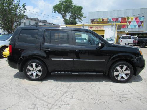 2013 Honda Pilot Touring 4WD AT with DVD