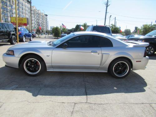 2001 Ford Mustang Bullitt GT